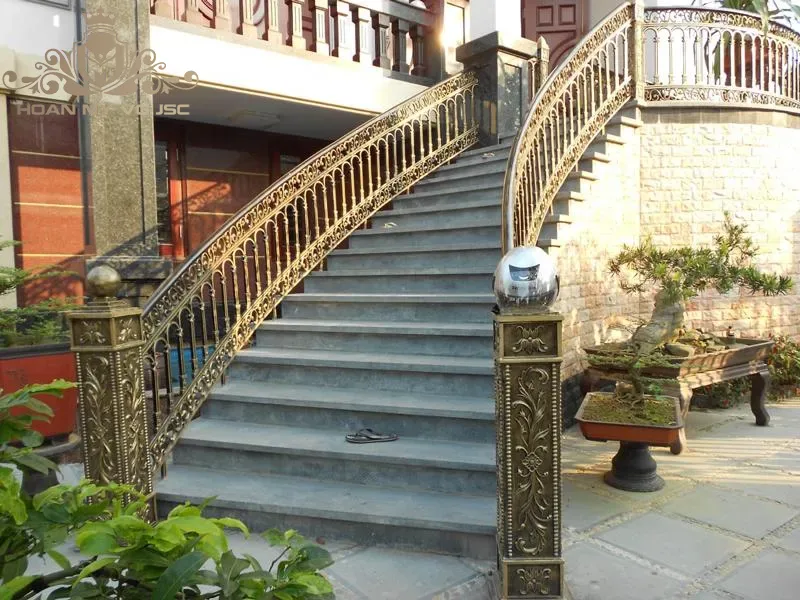 cầu thang nhôm đúc chân không